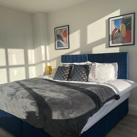 2 Bedroom Apartment - Flitwick - Contractor Friendly - Tourist Ready - Full Kitchen - Wifi - Smart Tv - Sofa Bed - Free Parking - Ideal For Short Or Long Stays Exterior foto